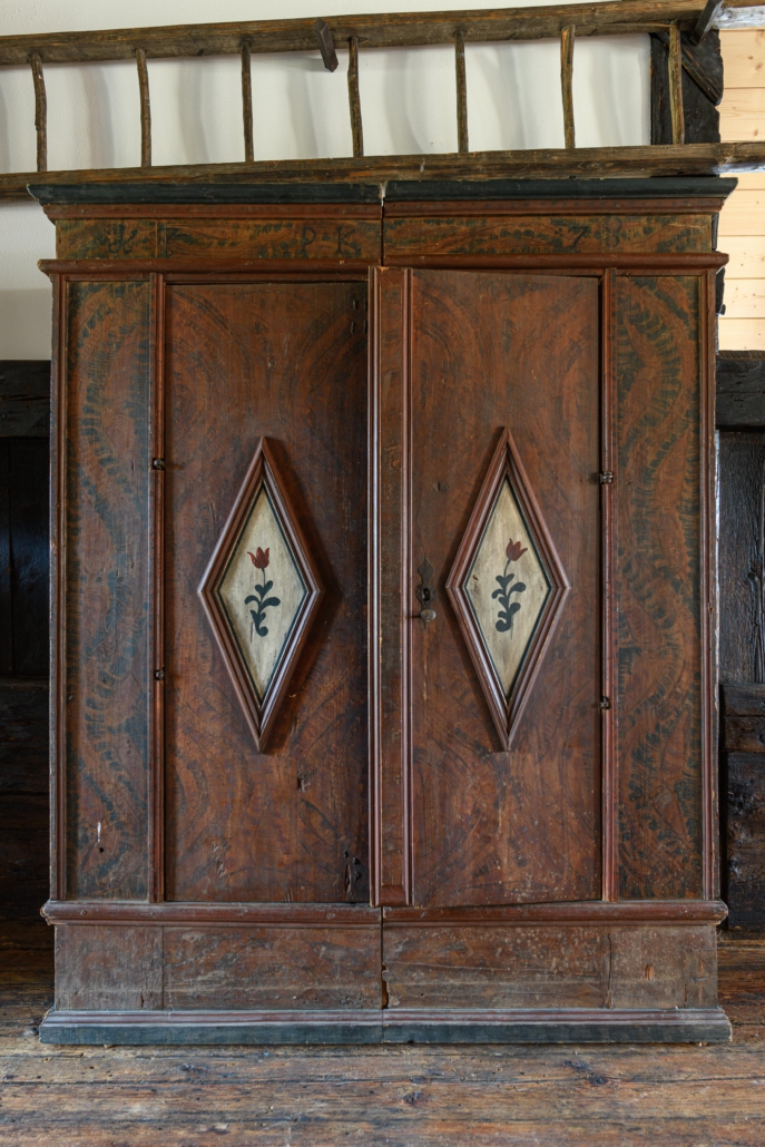 Alter Schrank von 1778